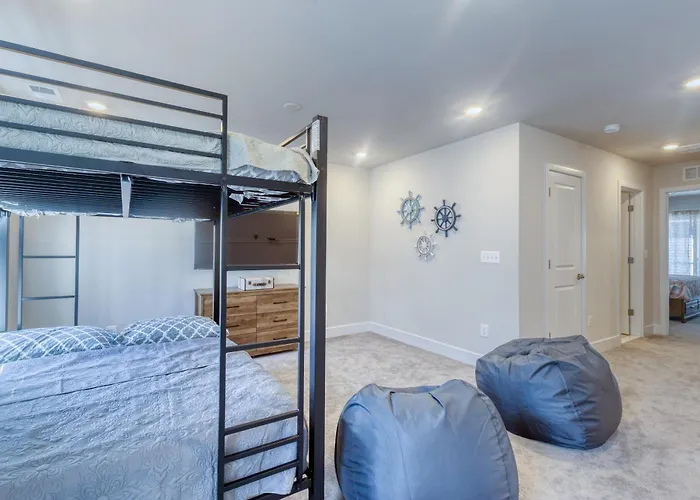 5-star Family Escape - Pool, Garage & Prime Location - Sleeps 10 * Ocean City