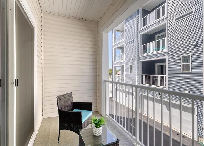 5-star Family Escape - Pool, Garage & Prime Location - Sleeps 10 Ocean City