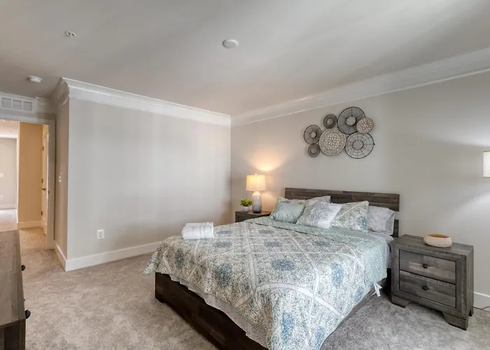 5-star Family Escape - Pool, Garage & Prime Location - Sleeps 10 Holiday home Ocean City